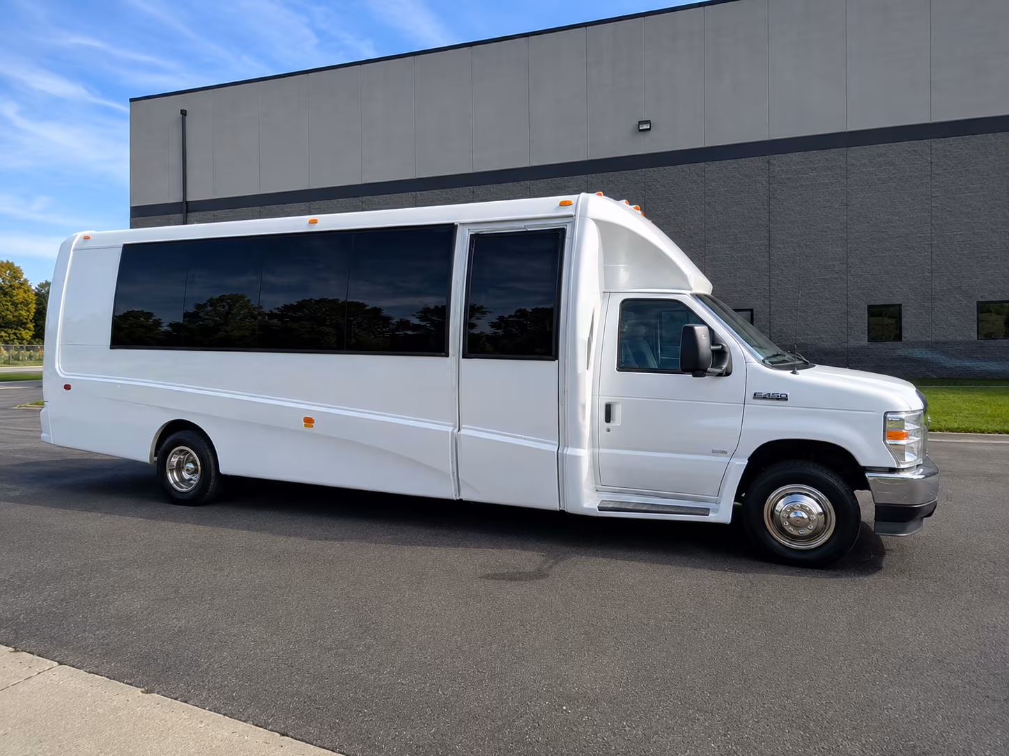 arrange transportation for your next airport transfer 2