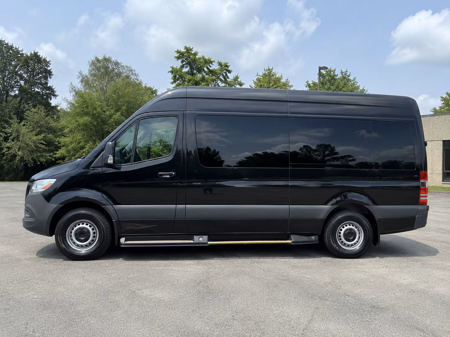arrange transportation for your next convention or trade show 1