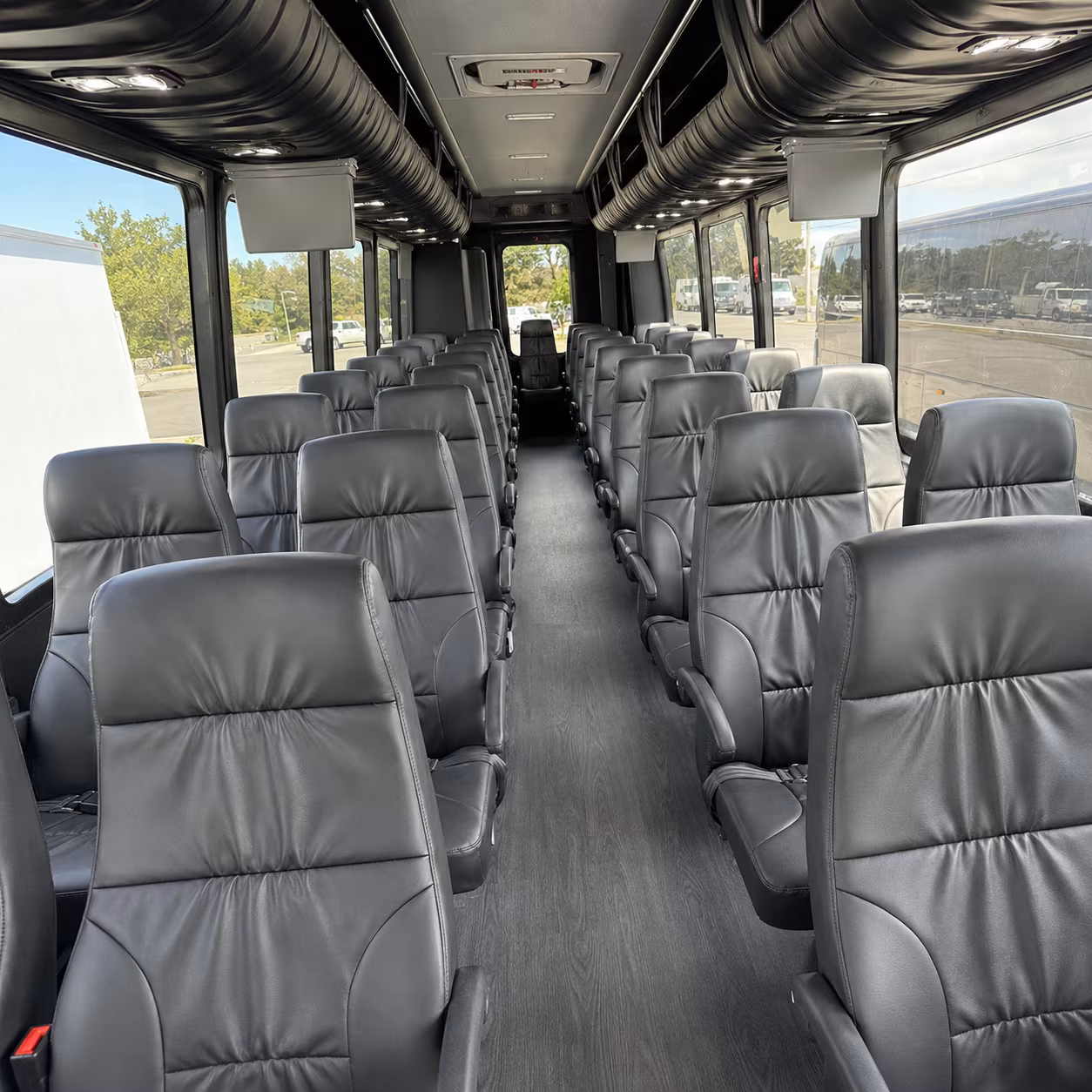 arrange transportation for your next corporate event 1