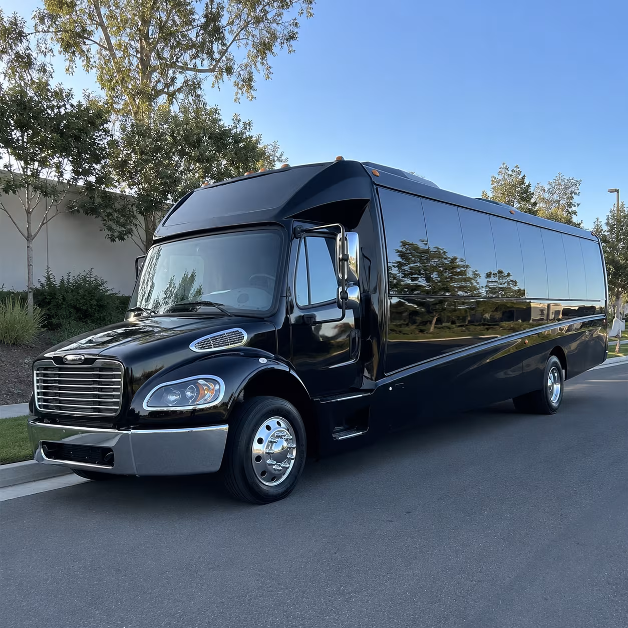 arrange transportation for your next wedding 3