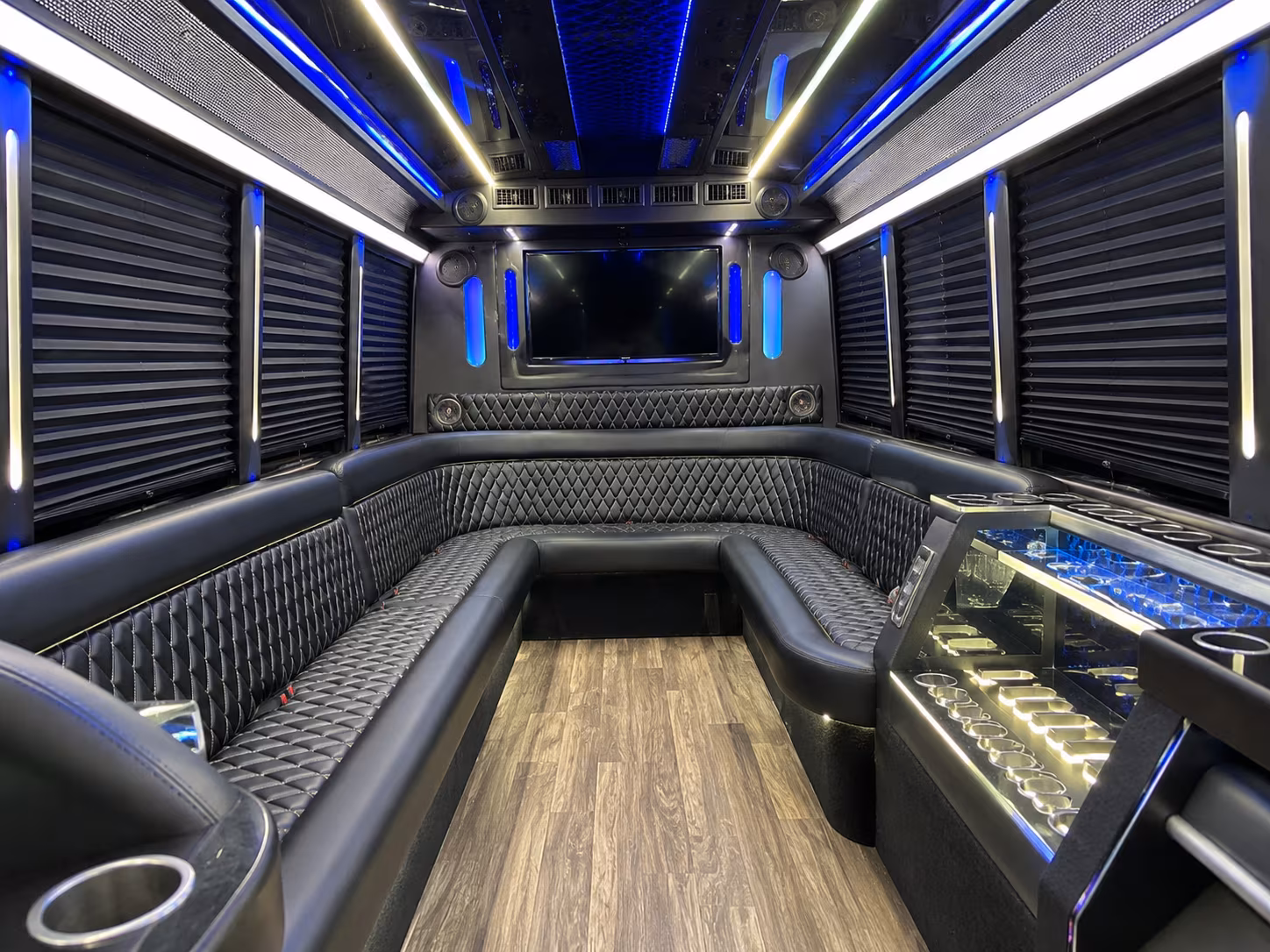 rent a party bus in south jordan for the perfect pre prom dinner run