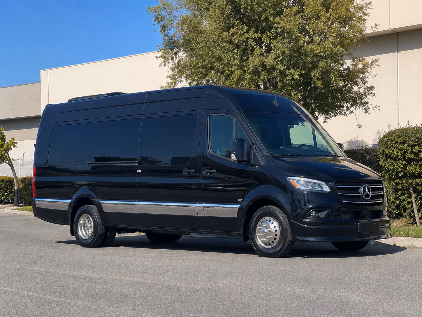 sprinter van wine tours for smaller groups around south jordan